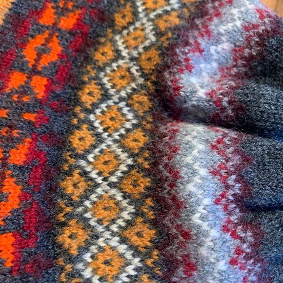 Merkley kids hat, wool, nordic Fair Isle style, EUC, beanie - Picture 5 of 9